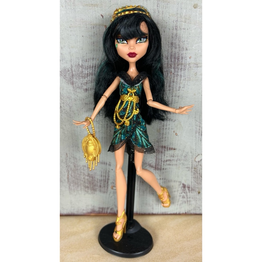 Monster High Cleo de Nile Frights Camera Action Doll